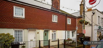 2 bedroom terraced house