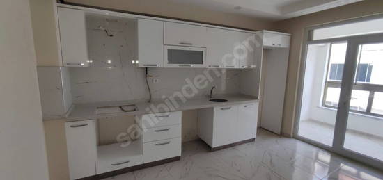 KUMLUBEL MAH' ESENLİ CADDESİ YAKINI GENİŞ 2+1 KİRALIK LÜKS DAİRE