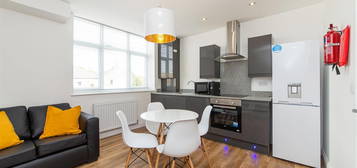 2 bed flat to rent