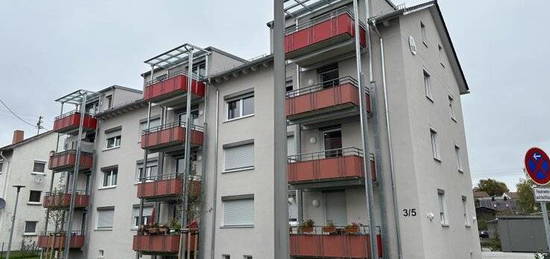 *Moderne 3 Zimmer-Wohnung im 2. Obergeschoss in der Jusistraße 5 in Nürtingen*