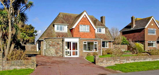 3 bedroom detached house