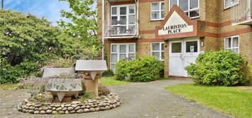 Flat for sale in Southchurch Avenue, Southend-On-Sea, Essex SS1