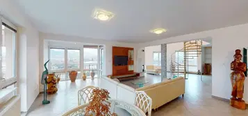 Originálny PENTHOUSE v londýnskom štýle - Staré Mesto