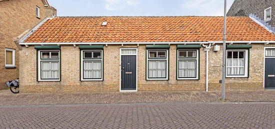 Dorpsstraat 21