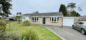 3 bedroom detached bungalow for sale