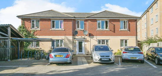 Flat for sale in Firmin Close, Ipswich IP1