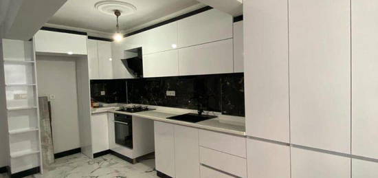 EHT NHATBEY CADDE ZERNDE TARH ASANSR YSNINDA 3+1 120m2 MASRAFSIZ DARE