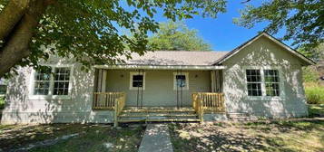 808 Mill St #B, Itasca, TX 76055