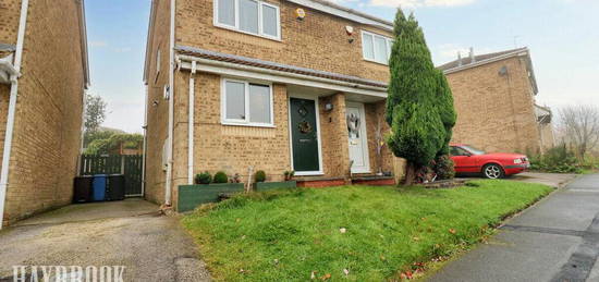 2 bedroom semi-detached house for sale