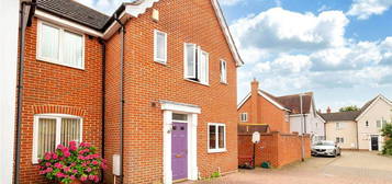 3 bedroom semi-detached house to rent